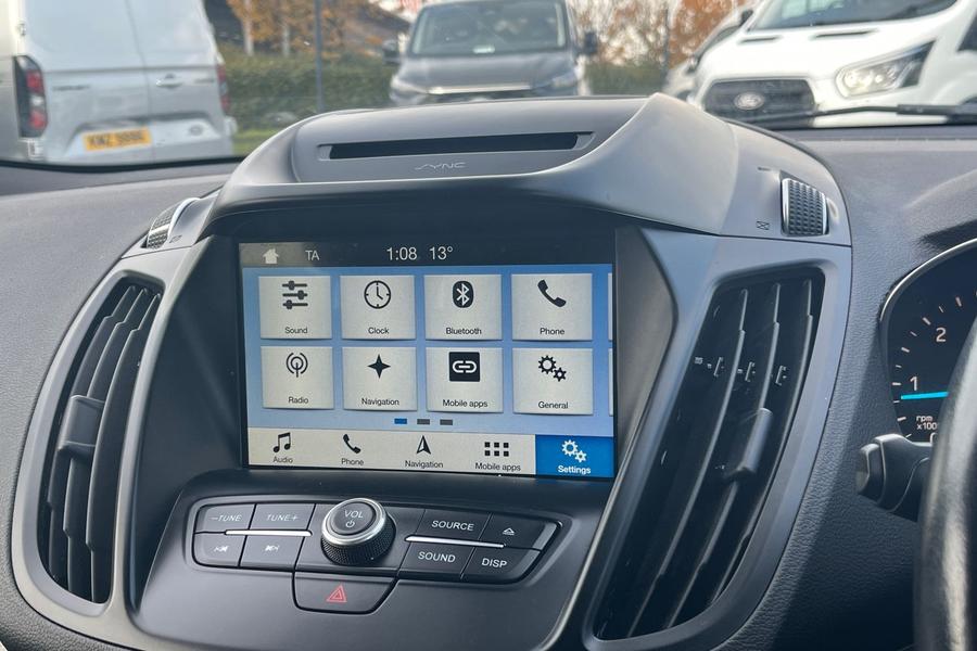 Ford KUGA Photo autoimg-f3f77b2fdde606a4af80e1790c1618ee59d16441.jpg