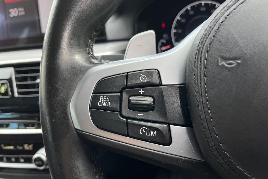 BMW 5 Series Photo autoimg-f3fadae0e9c40f72dd58a374185c8e18f54ea229.jpg