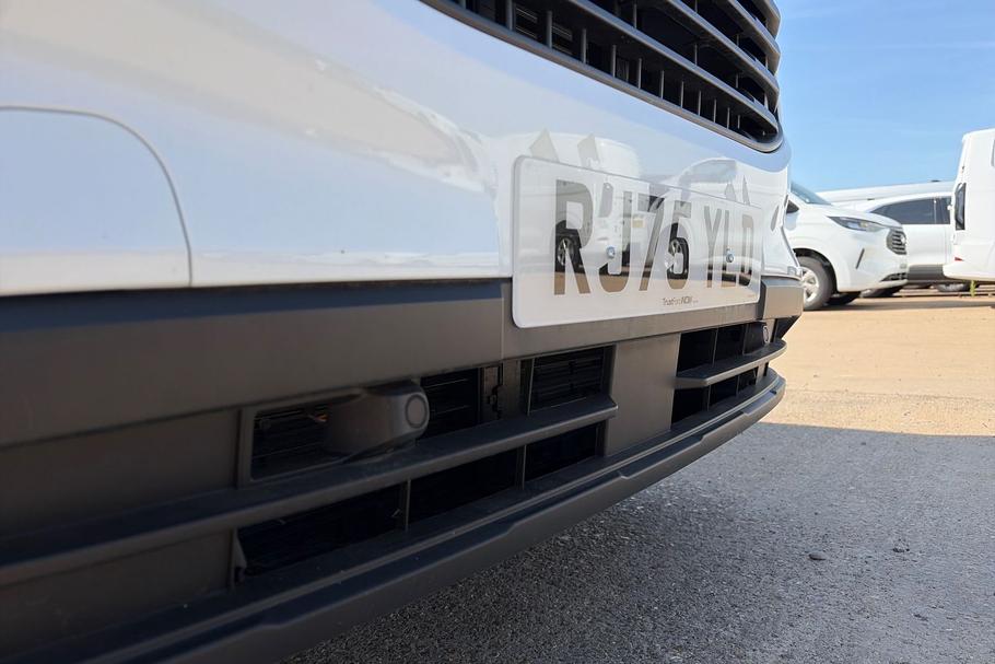 Used Ford TRANSIT CUSTOM RJ75YLD 19