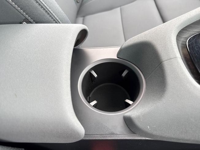 POLESTAR Polestar 2 Photo 55