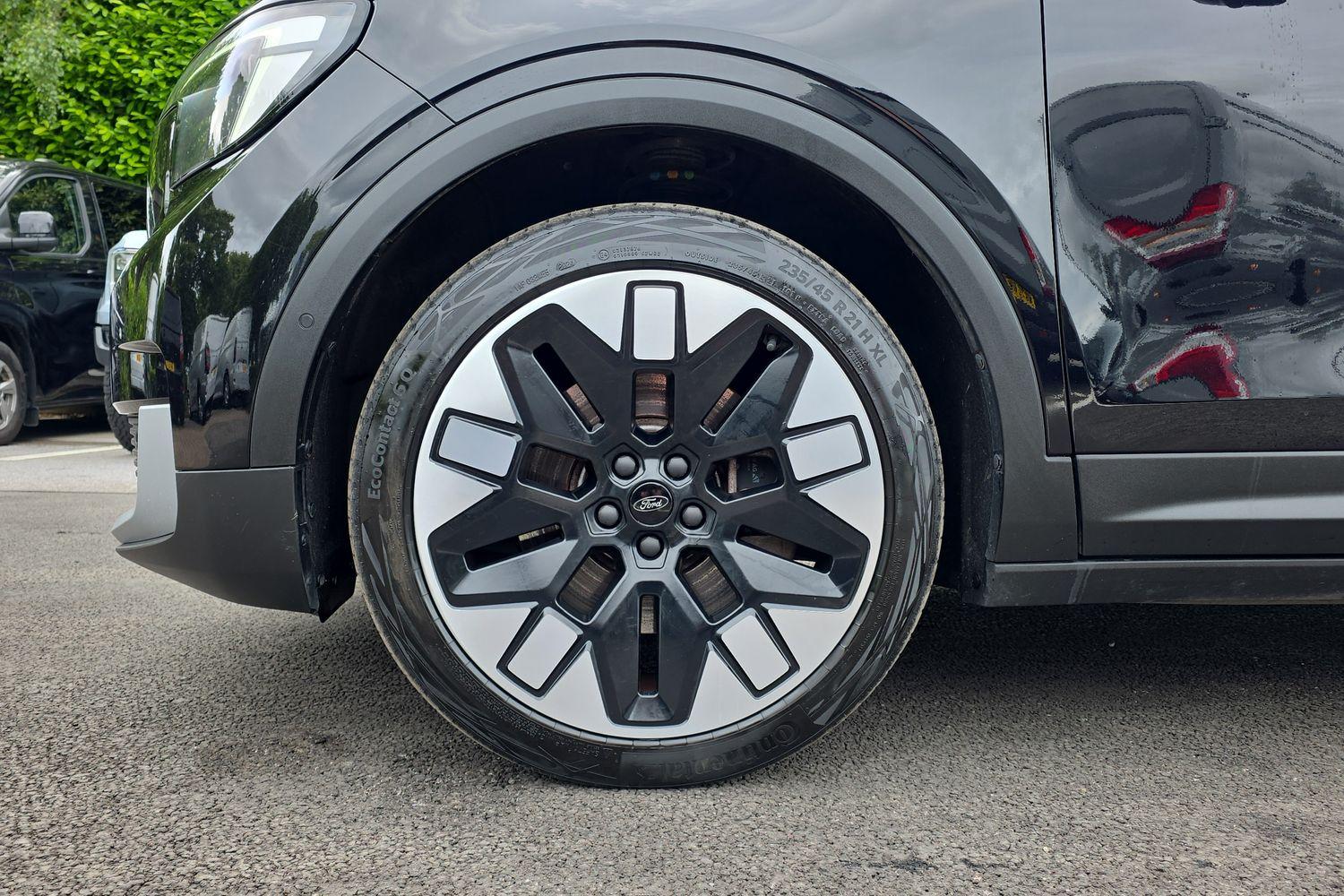 Ford Explorer Photo 18