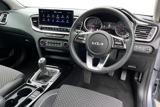 Kia Ceed Photo autoimg-f40776d238e0dc2a9ad5bfca3ae5e1aae0897920.jpg