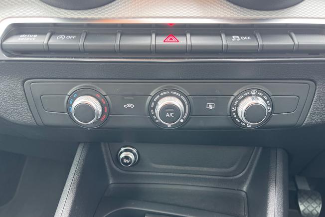 AUDI Q2 Photo 31