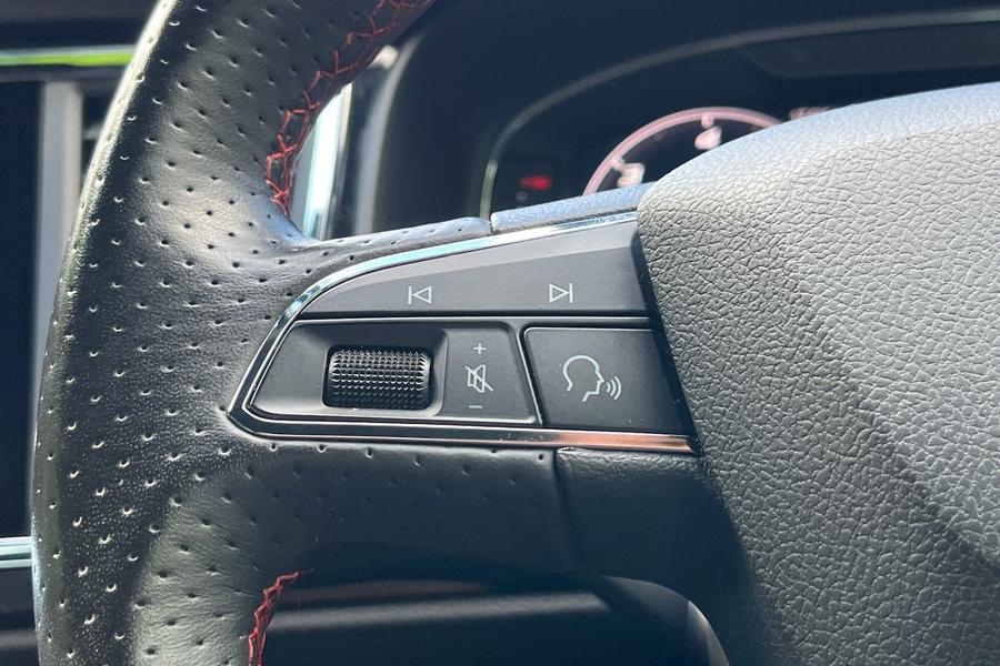 SEAT Ateca Photo autoimg-f40fe0e4696dd3bc3f0c82b98d90475fa38fa9d0.jpg