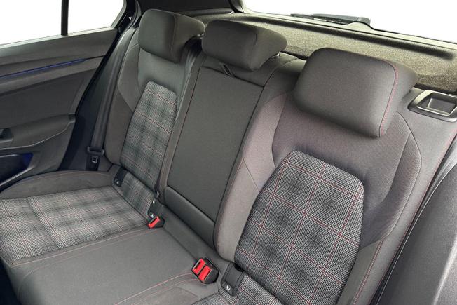 VOLKSWAGEN Golf Photo 9