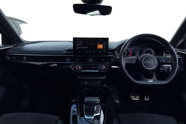 Audi A4 Photo 10