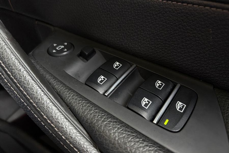 BMW 5 SERIES Photo autoimg-f424354a145574cf2c3dc78d2150d2abc2d51a52.jpg