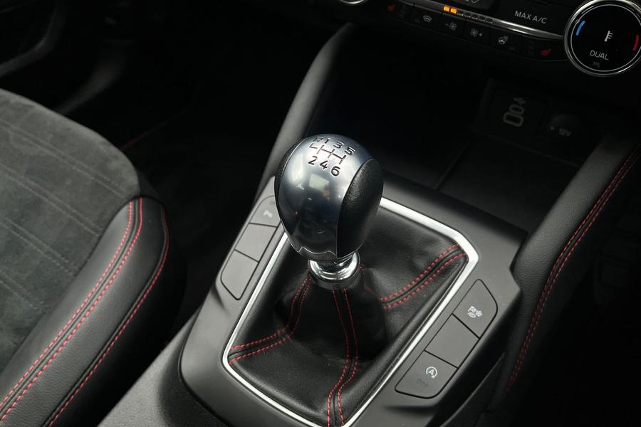 Ford KUGA Photo autoimg-f426c9baf943337303a3daf231fa30f04a4c66aa.jpg