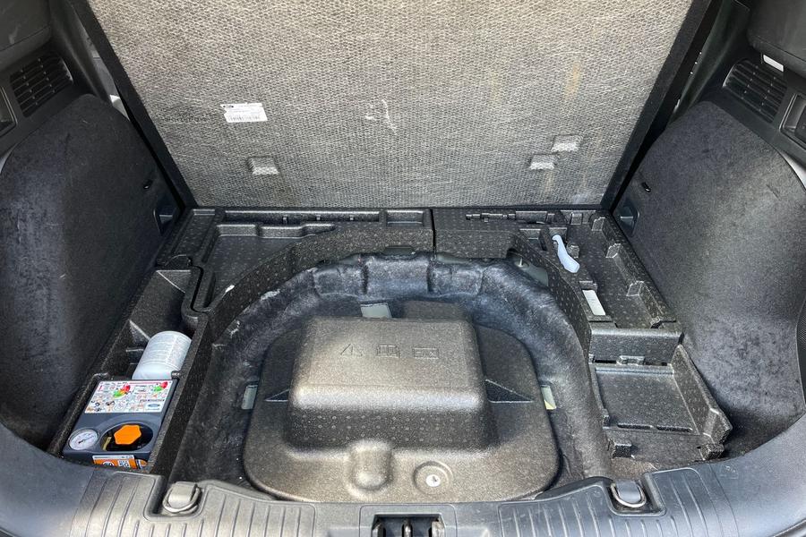 Ford KUGA Photo autoimg-f42894bd32c36394e38536d413ebe12aa42e4902.jpg