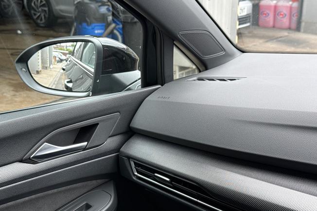 Volkswagen Golf Photo 41