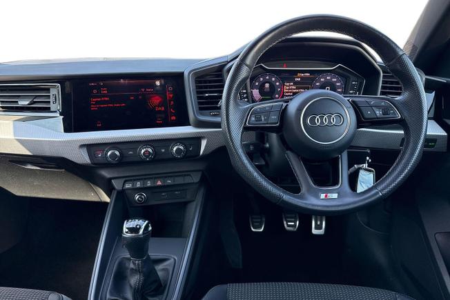 AUDI A1 Photo 11