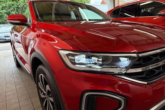 VOLKSWAGEN T-Roc Photo 19