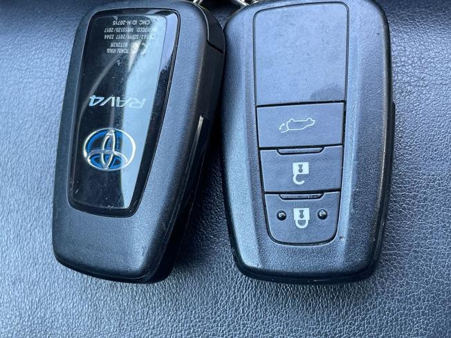TOYOTA Rav4 Photo 56