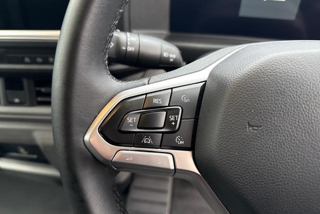 VOLKSWAGEN e-Transporter Photo 16