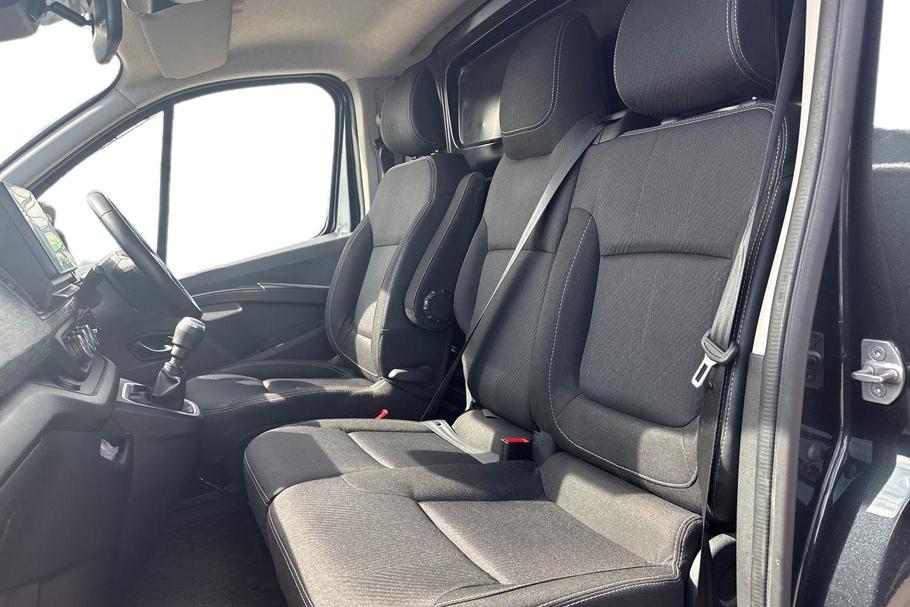 Used Renault TRAFIC MM74YCT 9