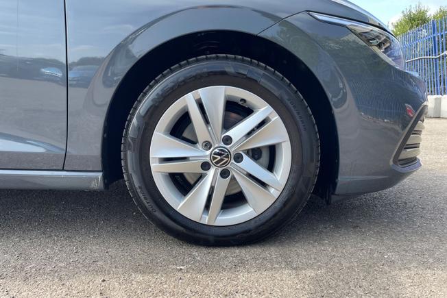 Volkswagen Golf Photo 5