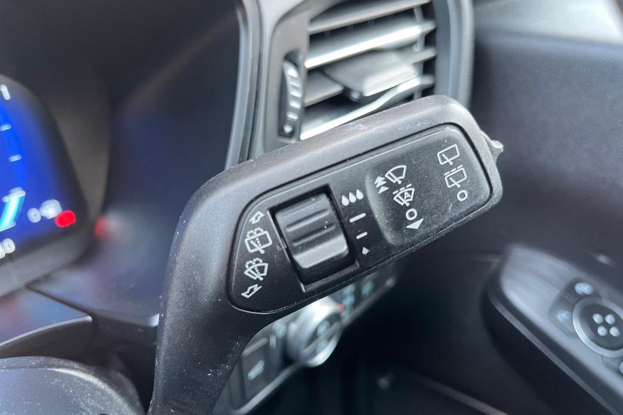 Ford KUGA Photo autoimg-f4362b18458c6588479b9049bedea7d75797c323.jpg