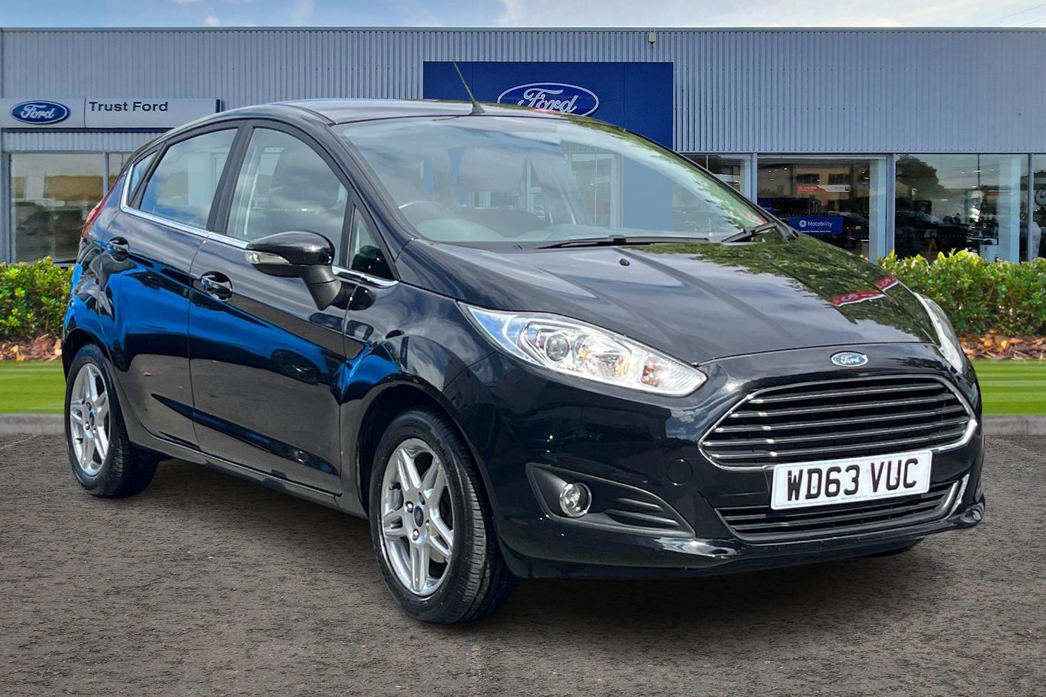 Ford FIESTA Photo 0