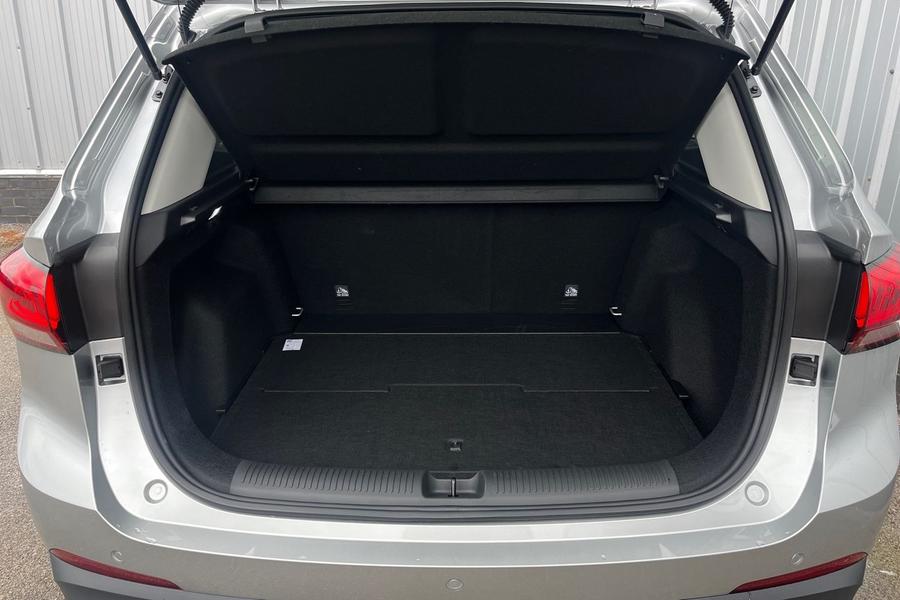 MG MG ZS Photo autoimg-f43c9a102dc014380606d7d5450edf9edf23f323.jpg