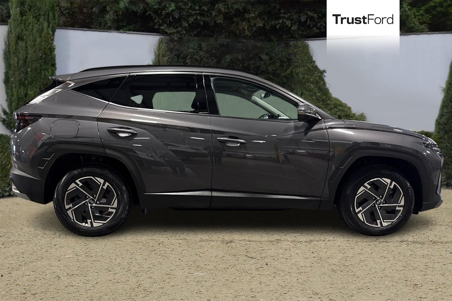 Hyundai TUCSON Photo 2