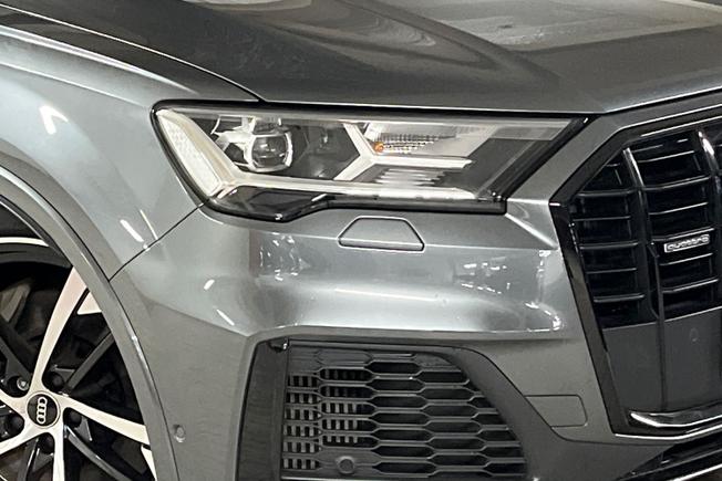 AUDI Q7 Photo 19