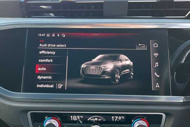 AUDI Q3 Photo 23