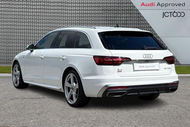 AUDI A4 Avant Photo 3