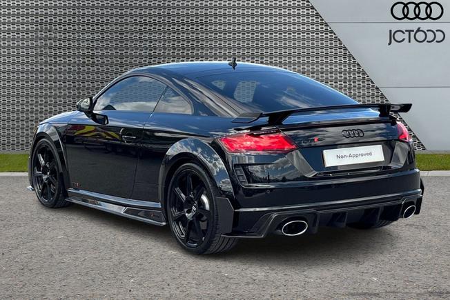 Audi TT RS Photo 3