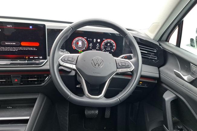 VOLKSWAGEN Tiguan Photo 11
