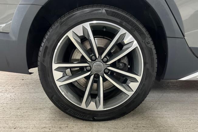 AUDI A4 Allroad Photo 5