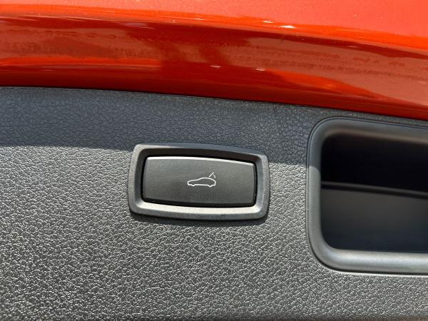 Porsche Macan Photo autoimg-f446b879b49d35f43c9a3e063ffbf0b95a916c74.jpg