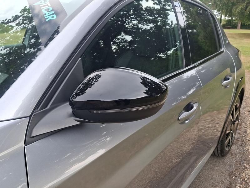 Used Peugeot 208 NV25EKE 25