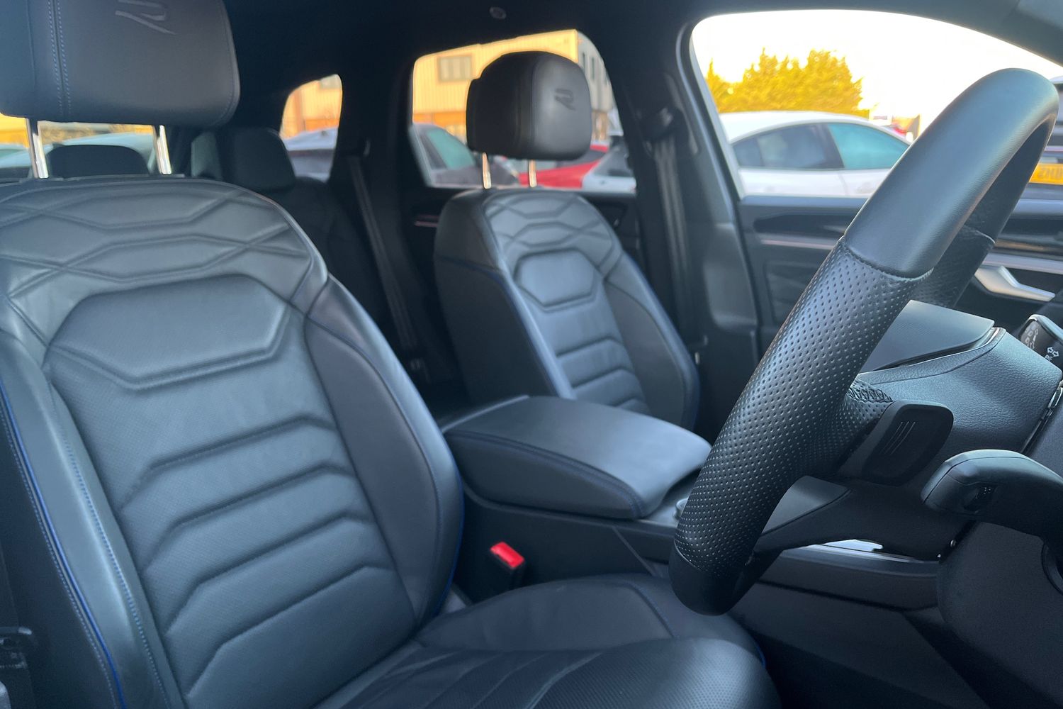 Volkswagen Touareg Photo 16