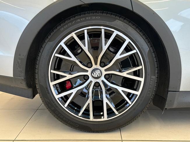 PORSCHE Taycan Photo 26