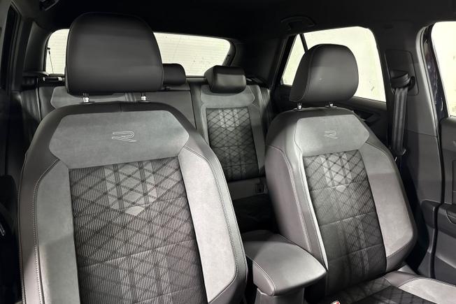 VOLKSWAGEN T-Roc Photo 25