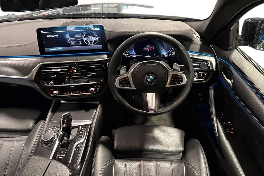 BMW 5 Series Photo autoimg-f451045b379a1b05799937e0aebe55de155178e3.jpg