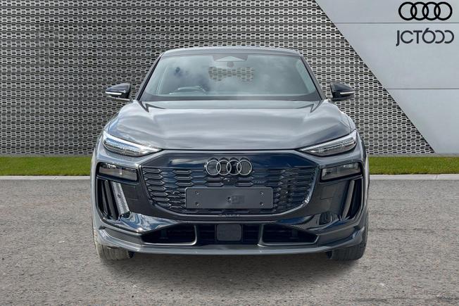 AUDI  Q6 Sportback Photo 8