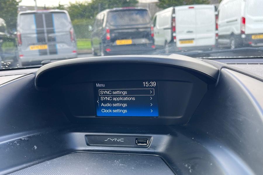 Ford Kuga Photo autoimg-f455544853943d0057701aa21b1b2afdbe8615b3.jpg