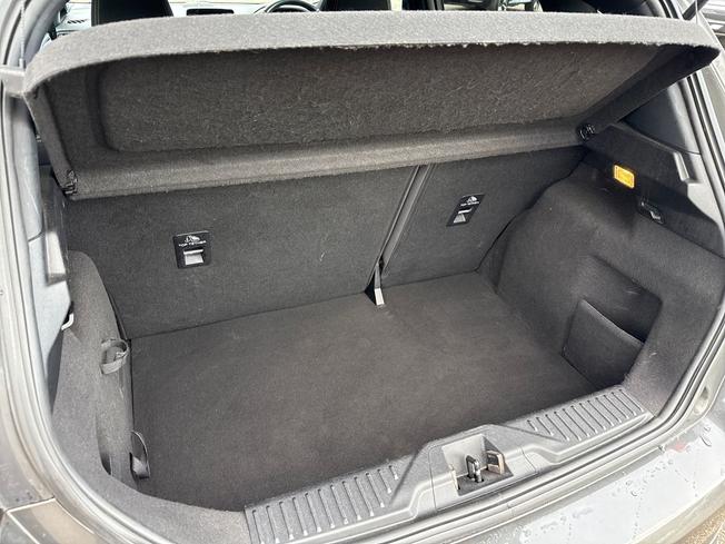 FORD Fiesta Photo 12
