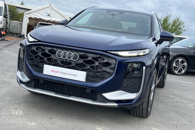 AUDI Q3 Photo 25