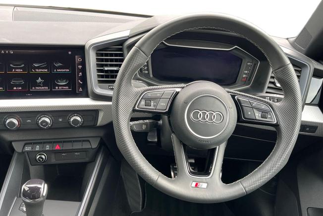 Audi A1 Photo 11