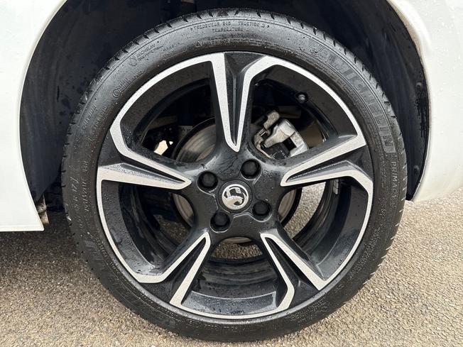 VAUXHALL CORSA Photo 34