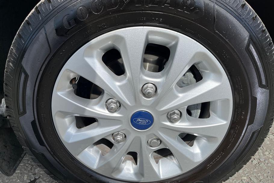 Used Ford TRANSIT CUSTOM MJ22KBU 18