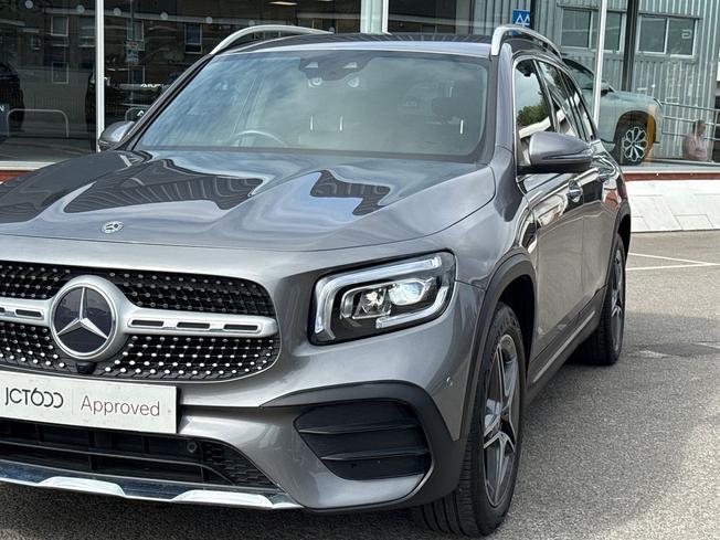 MERCEDES-BENZ Glb Photo 26