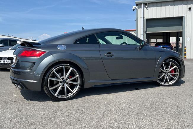 Audi TTS Photo 27