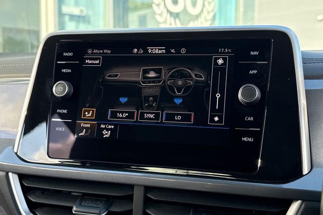VOLKSWAGEN T-Roc Photo 35