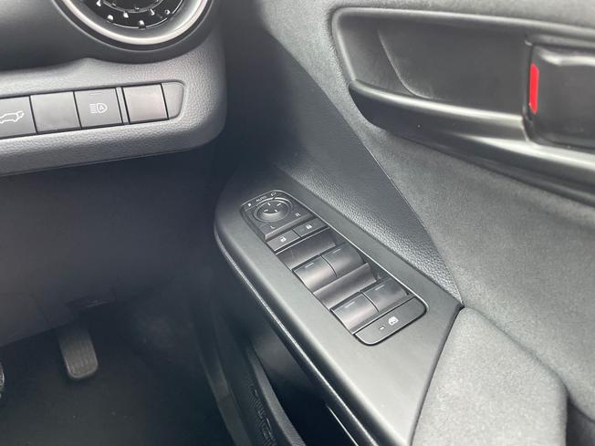 TOYOTA C-Hr Photo 48