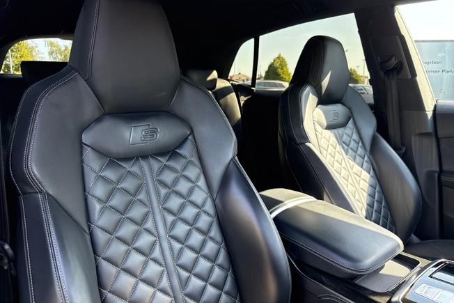 AUDI Sq8 Photo 35