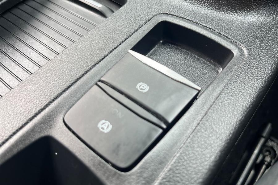 Ford FOCUS Photo autoimg-f46cfa9a23f322e842cb5e2ad57bd687b9f05eb6.jpg