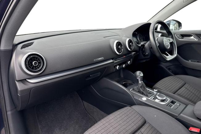 AUDI A3 Photo 2